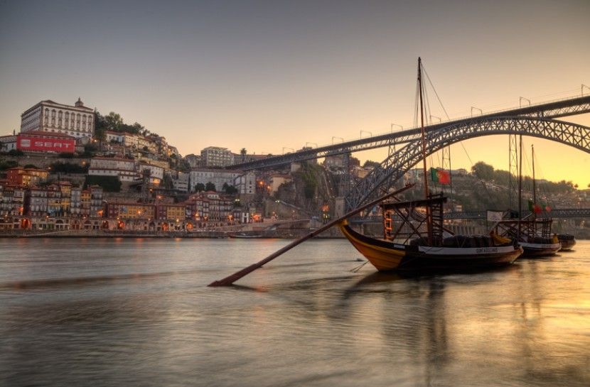 Porto: Full-Day All-Inclusive Private City Sightseeing Tour - Why Porto clicks best with a private, river-centered day