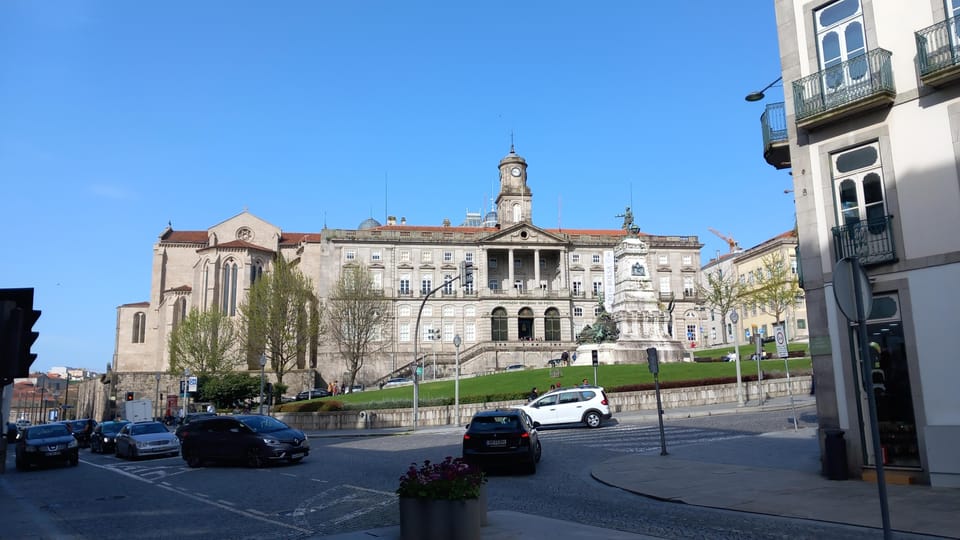 Porto Historic Center: Small Group Walking Tour & Cathedral - Key things I would plan around
