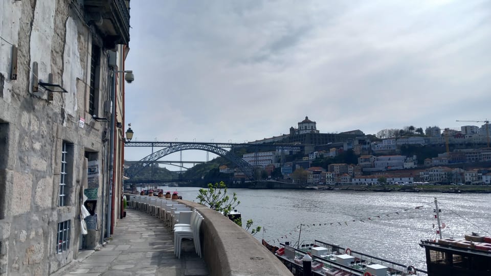 Porto Historic Center: Small Group Walking Tour & Cathedral - A 3-hour Porto Historic Center route that hits the must-sees