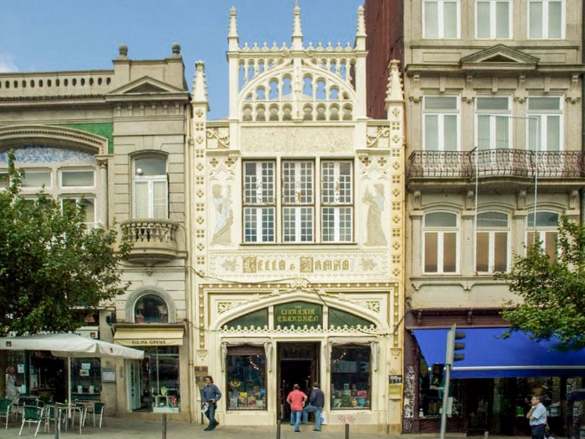 Porto: Historic e-Bike Tour with a guide - Miragaia to Massarelos: the first slice of Porto’s neighborhoods