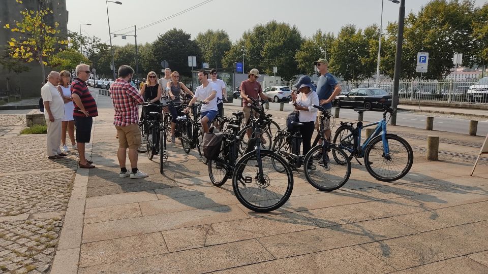 Porto: Historic e-Bike Tour with a guide - Price and value: what $69 buys you in real time