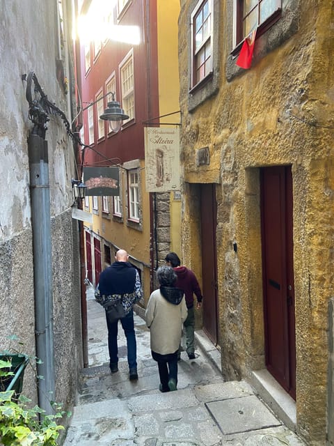Porto: Historical Center Walking Tour - The Defensive Wall Route: How the Walk Shapes Your Understanding