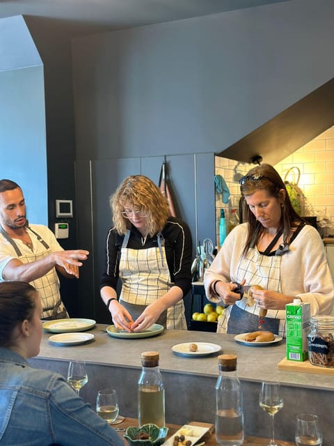 Porto: Local Market Tour & Cooking Class/Showcooking - Inside Mercado do Bolhão: real ingredients and real Portuguese food stories