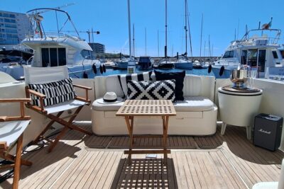 Porto: Luxury Yacht Cruise on the Douro River and Estuary Reserve - Stop 1: One Hour Cruising the Douro River and Photo Pauses