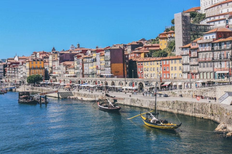 Porto: Premium Portuguese Food Tour and Sightseeing - Starting at Igreja de Santo Ildefonso: the easiest way to begin eating in Porto
