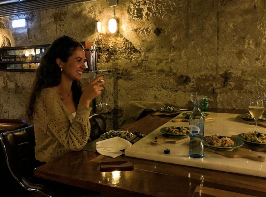 Porto: Premium Portuguese Food Tour and Sightseeing - The guide makes or breaks it: real examples of how it feels