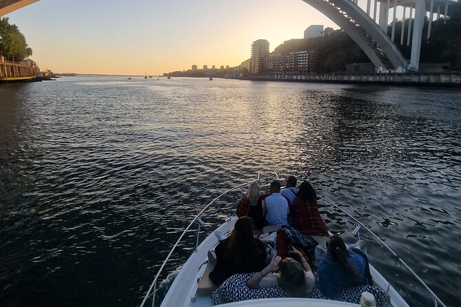 Porto: Private 6 bridges tour, Douro river with sunset option - The Eiffel-Style Bridge Photo Moment: Built for a Great Frame