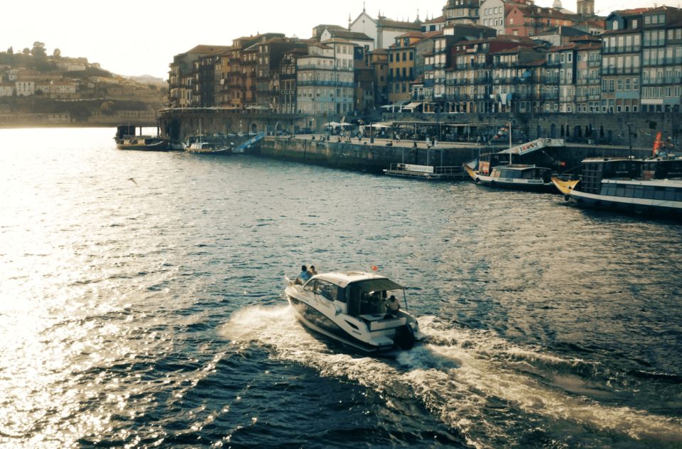 Porto: Private Boat Tour in Douro River - Cais de Gaia and Ribeira Square: the city details you’d miss on foot