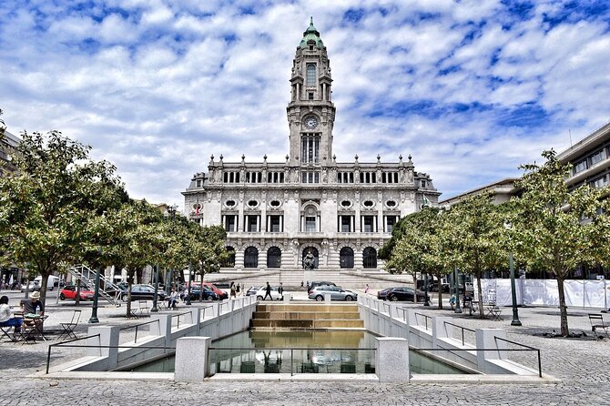 Porto Private City Tour - Porto Cathedral Exterior and the UNESCO Core: How the City Got Its Name