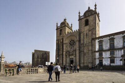 Porto Private Custom Tour with a Local: Highlights & Hidden Gems - Market time in Porto: where snacks and crafts meet