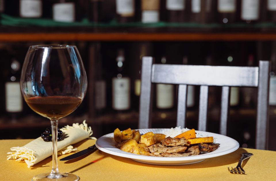 Porto: Private Douro Valley 4x4 Tour with Lunch - From Porto to the Douro: pickup that keeps your day on track
