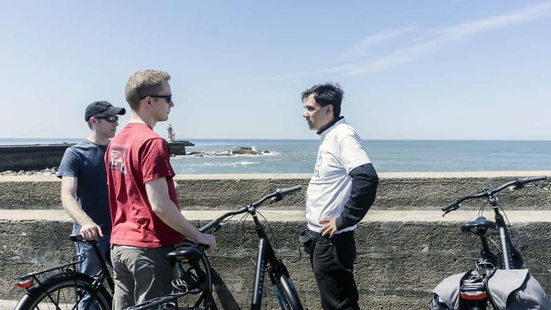 Porto Private E-Bike Tour: Douro River, Parks & Beaches - Foz beaches and Castelo do Queijo: sea air plus quick-photo stops