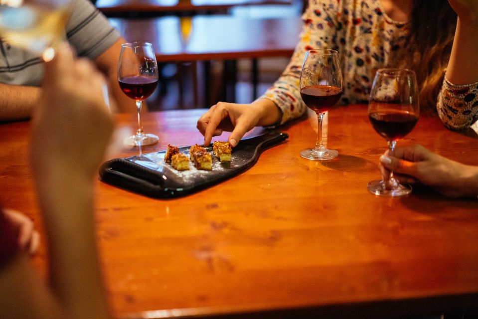 Porto: Private Evening Tour with Drinks & Bites - Where to meet and what to bring for an easy start