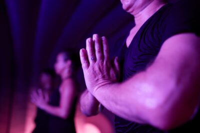 Porto: Private Hotpod Yoga Class - Active vs slow: choosing the right heat for your group’s day