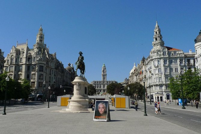 Porto private morning Tour, discover the most iconic attractions - Your fast-track Porto orientation, starting at Praça da Liberdade