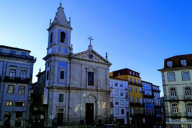 Porto private morning Tour, discover the most iconic attractions - Mercado do Bolhão: the market that still feels like a market