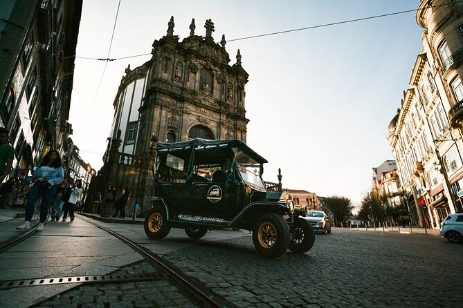 Porto : Private Tour of the Historic City in a Classic Ford T - Passing by Luís I Bridge and learning why it matters