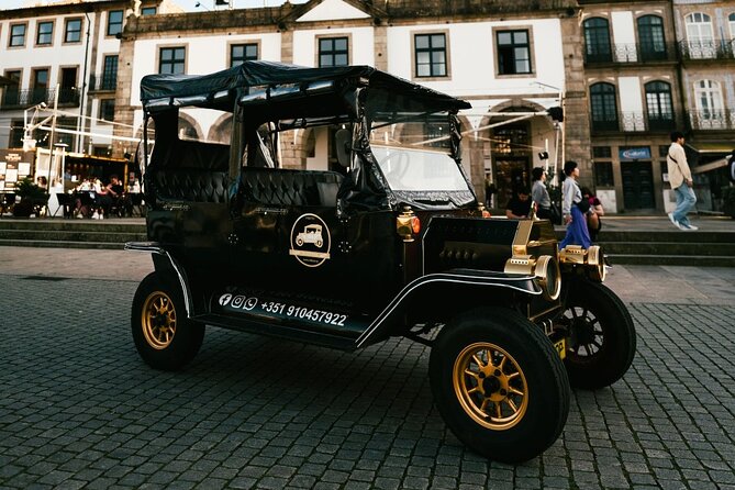 Porto : Private Tour of the Historic City in a Classic Ford T - Time and pace: how to enjoy a 1-hour private tour