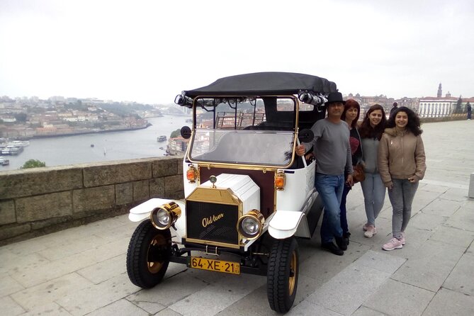 Porto : Private Tour of the Historic City in a Classic Ford T - Stop 1: Mosteiro da Serra do Pilar for free viewpoints over Gaia and the Douro