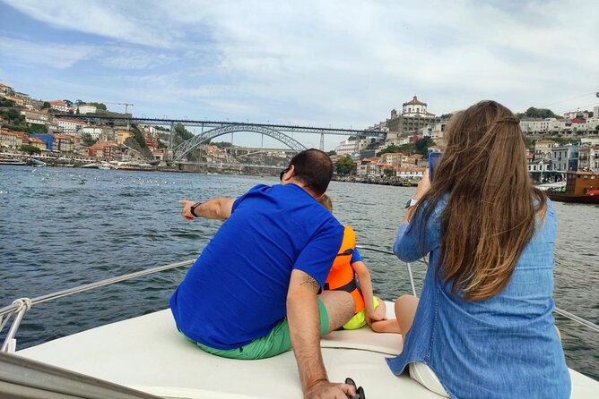 Porto : Private Tour to the Louis Bridge, group price up to 6px - Douro River views: what you’re really looking at