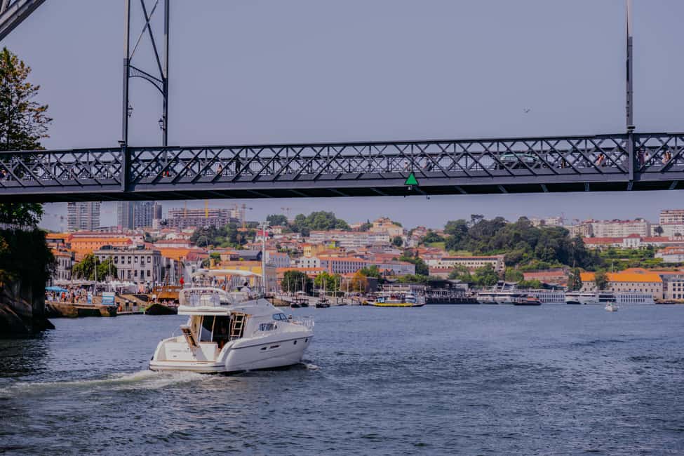 Porto: Private Yacth Cruise with Wine, Snacks & 6 Bridges - Foz do Douro: tasting time plus an Atlantic send-off