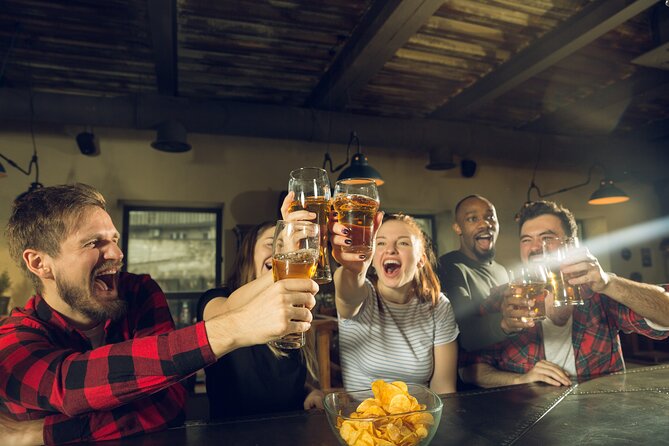 Porto Pub Crawl With Unlimited Beer - Porto nightlife, planned for you (starting at 10:30 pm)