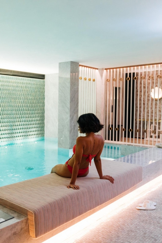 Porto: Relaxing by the pool, sauna and steam room - Who should book this one-hour Grand Bleu session?
