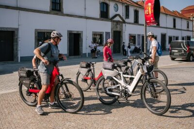 Porto Riverbank E-Bike Tour - Atlantic Coast, Gardens - The ride style: safety, instructions, and pacing that match the group