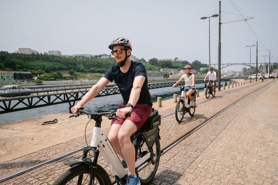Porto Riverbank Tour on an e-bike: Atlantic Coast, Gardens - Premium Riese & Muller e-Bikes with Bosch Motor (and Why It Matters)