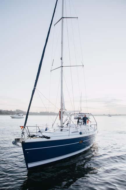 Porto: Shared Douro River Sunset Cruise with Welcome Drink - Your route: Porto to Gaia by way of Arrábida, Dom Luís, and Ribeira