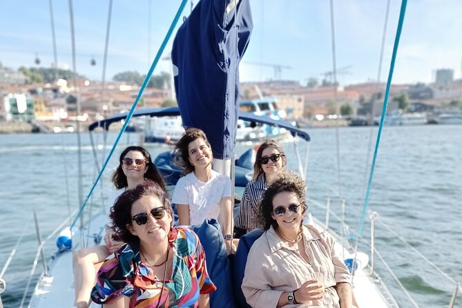 Porto: Single Party on a charming sailboat with welcome drink - The Crew Experience: Ricardo, Pedro, and Miguel-Style Hospitality