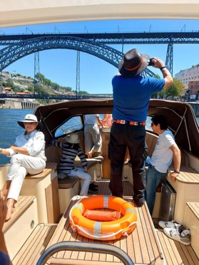 Porto: Six Bridges Douro River Cruise with Drinks - Port wine on the water: what you’ll sip