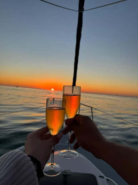 Porto: Sunset Sailboat Tour with Welcome Drink - The Thullium setup: 36-foot sailboat, small group, real comfort