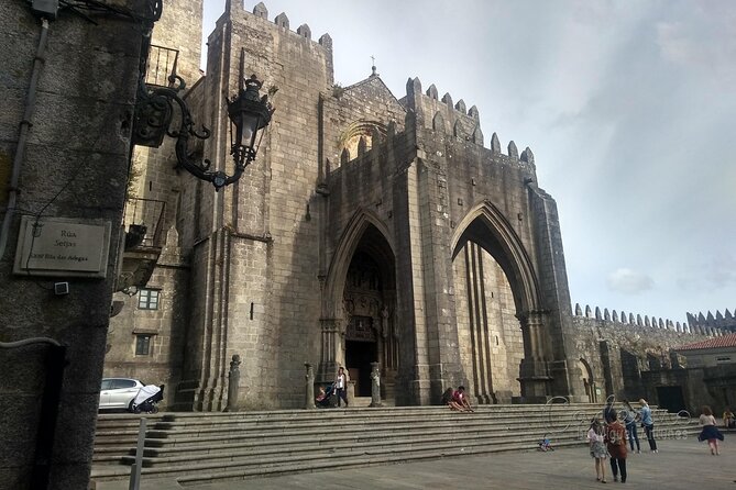 Porto to Santiago Compostela with Braga-Guimarães-Barcelos-Viana - Price and Value: Why This Often Beats DIY for One-Way Planning