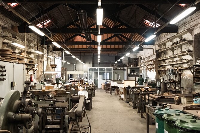 Porto: Tour to the world of silver in a century-old workshop - Who should book this silver tour in Porto?