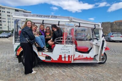 Porto: tuk tuk adventure tours old town 1h - The stop-by-stop route: what each place gives you