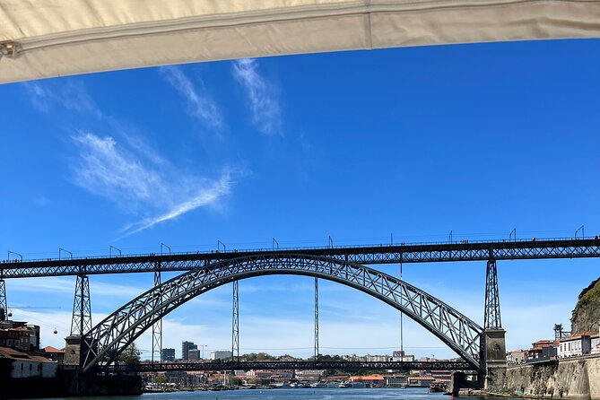 Premium Yacht Tour on the Douro - Price and value for a private group up to 6