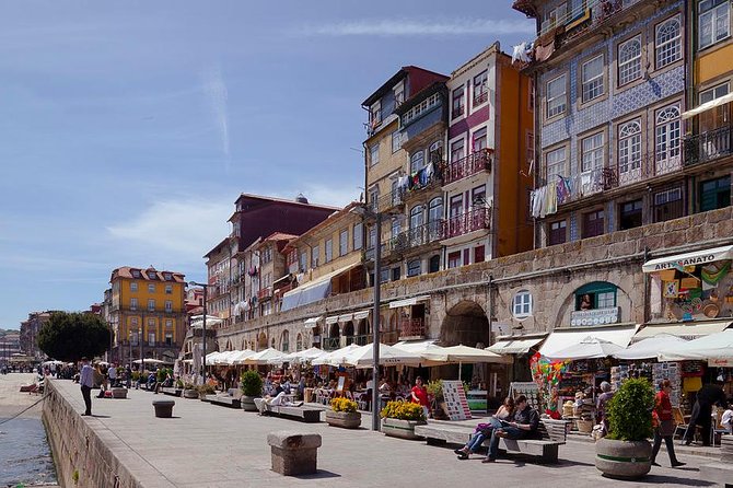 Private 3-hour walking tour of Porto with official tour guide - Price and value: what $214.16 per person buys you