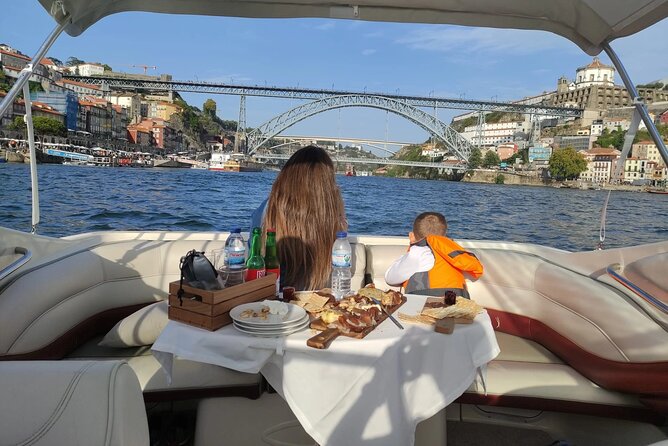 Private Boat Tour 6 Bridges and Ribeira option Sunset up to 6px - Six bridges in one smooth sweep (and what to watch for)
