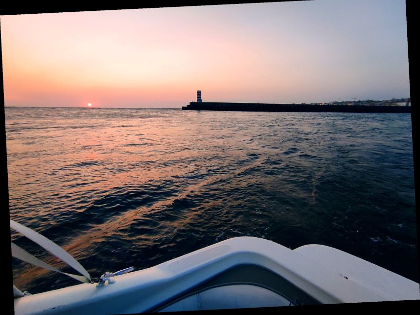 Private boat tour: 6 Bridges, Gondomar,Douro with Sunset Opt - Welcome drink, Bluetooth music, and the kind of service that matters