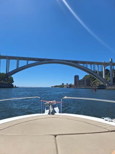 Private Boat Tour in Porto with Portuguese Tapas Option - The route in plain English: Porto to Gaia by bridge and waterfront