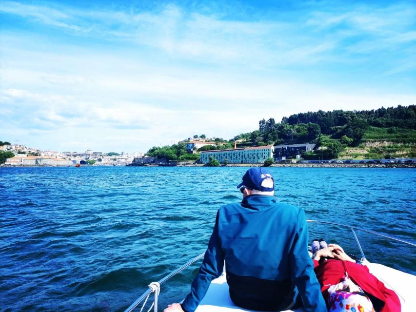 Private Boat Trip for 2 with Tasting in Porto -Sunset Option - São Pedro da Afurada to Foz do Douro: Coastal Starts and Photo-Friendly Views