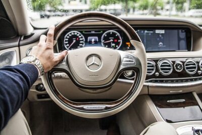 Private Car Transfer from Porto to Lisbon with 2 hours for sightseeing - Your driver: local English help, without the burden of a tour license