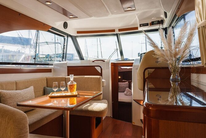 Private Cruise on Luxury Yacht in Porto - Private yacht time on the Douro, from Afurada to bridge views