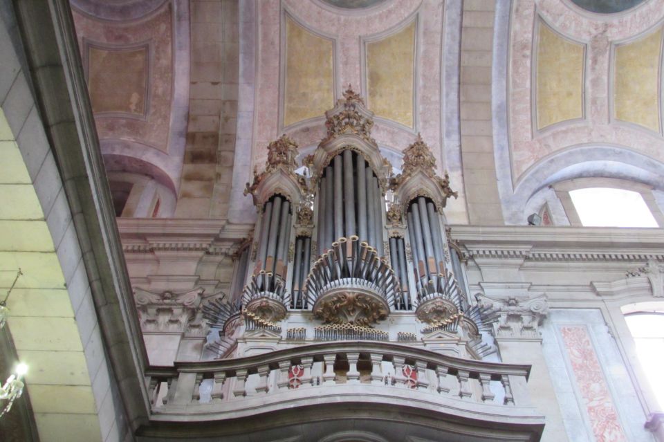 Private Half-Day Braga City Tour - Sé Cathedral of Braga: Romanesque Core, Gothic Finishing Details
