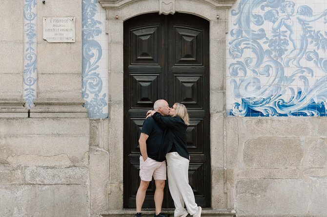 Private Photography Session for Couples in Charming Porto City - Porto Couples Photos: Why This 1-Hour Walk Works