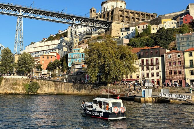 Private Port: Tuk Tuk and boat with local guides - Ribeira and the Atlantic finish: where the day turns golden