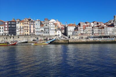 Private Porto City Half Day Tour with River Cruise & Wine Tasting - Torre dos Clérigos: the quick tower moment you can’t ignore