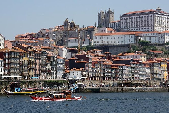 Private Porto City Tour with Sailing and Wine Tastings - São Bento Railway Station: Free Tile Art That Tells a Story