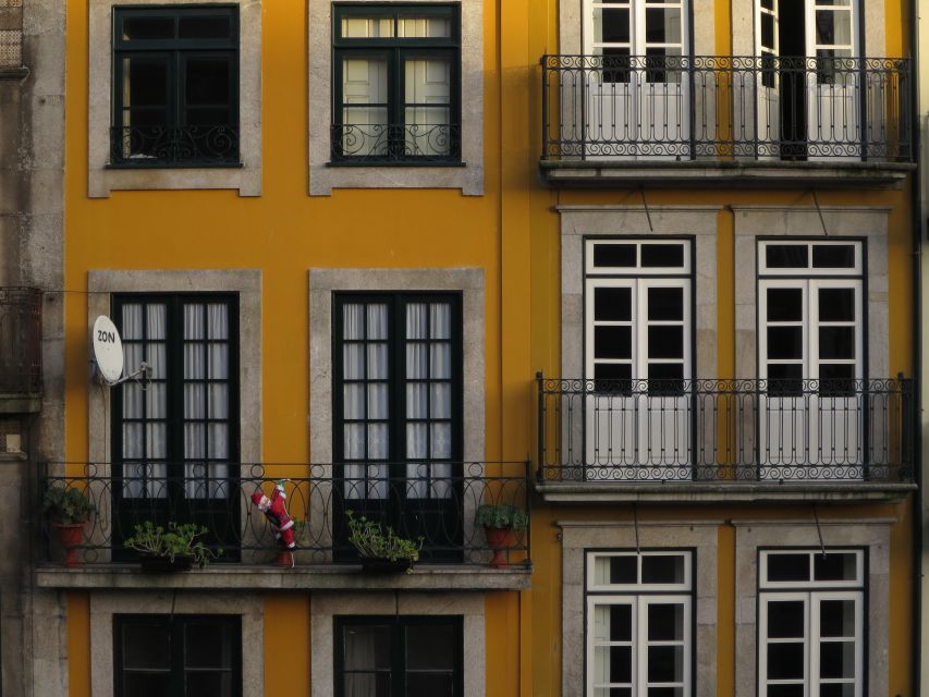Private Porto Half-Day Tour - Wine Cellars & Cheese Tasting - UNESCO historic center: sights plus a quick “what to look for”